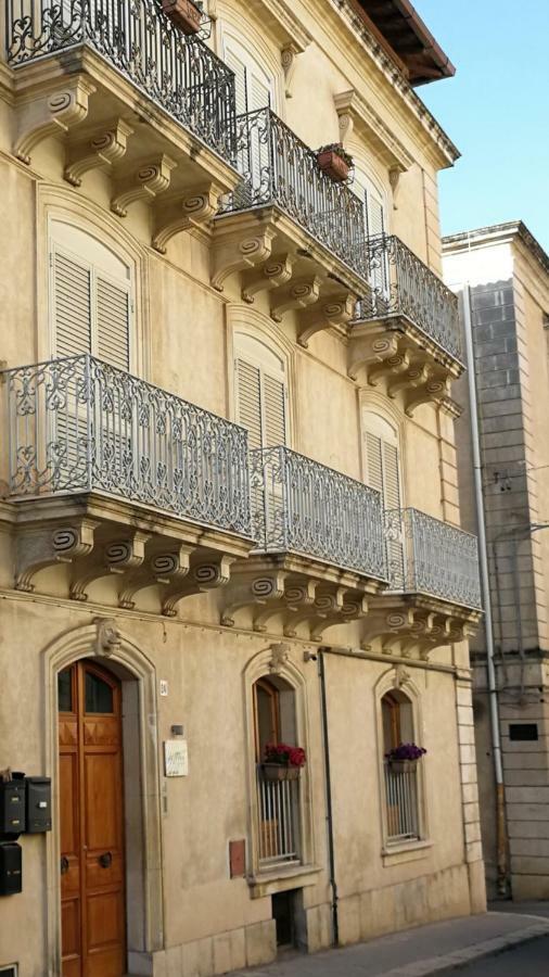 Casa Di Hilde Bed & Breakfast Scicli Exterior photo